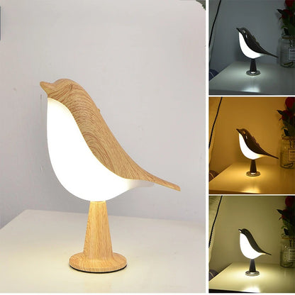 Luminária LED Magpie com Toque – 3 Cores, Design Pássaro em Madeira