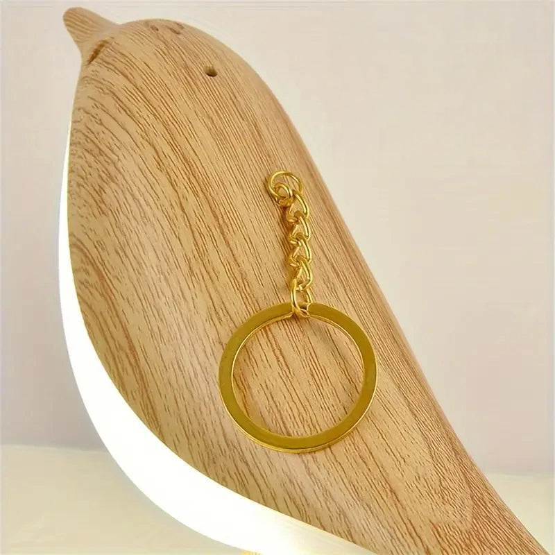 Luminária LED Magpie com Toque – 3 Cores, Design Pássaro em Madeira